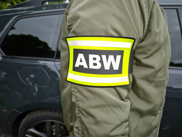 Odblaskowa opaska szybkiego rozpoznania nadruk ABW (Agencja Bezpieczeństwa Wewnętrznego)